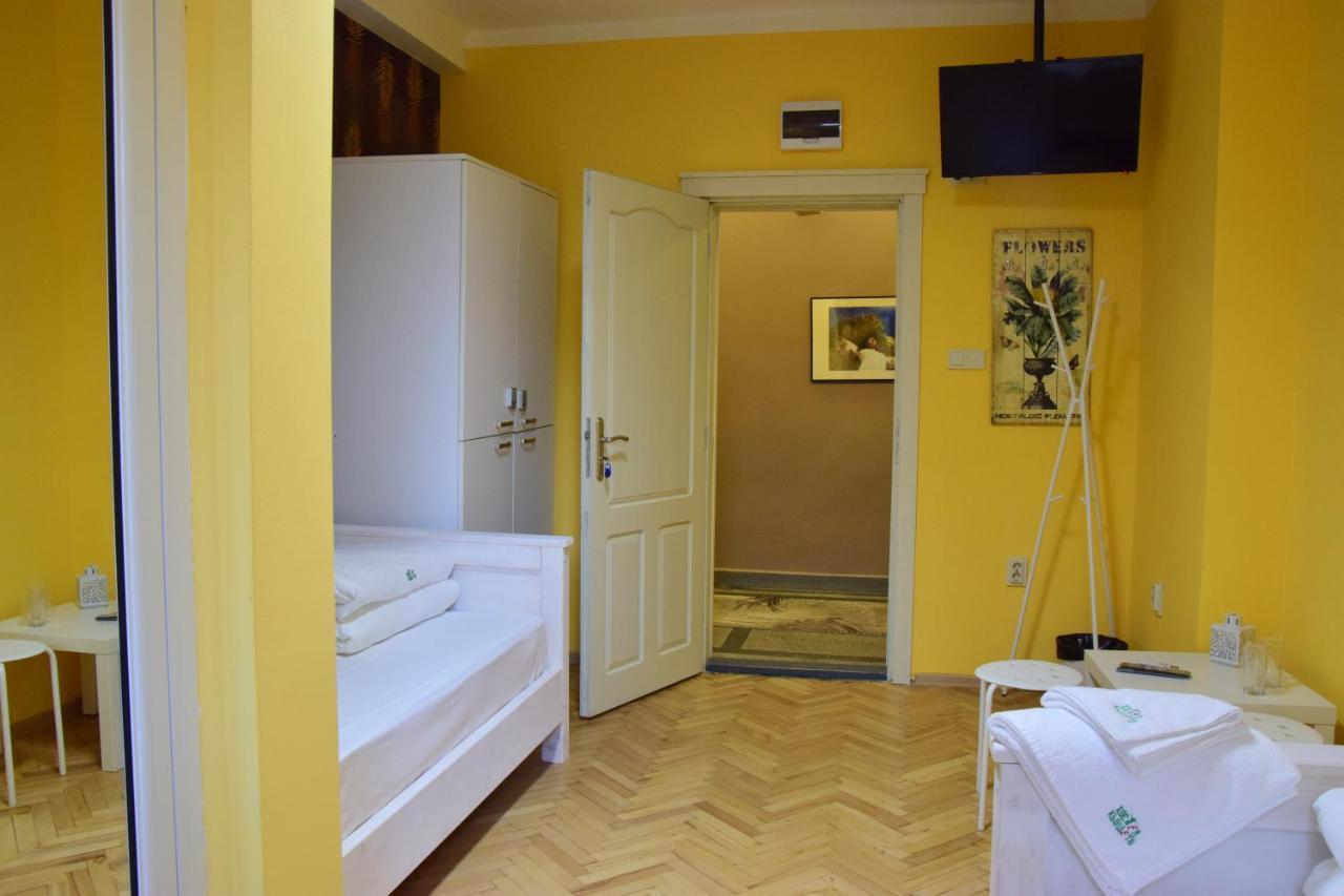 Hostel Kyosheto Кирджалі Екстер'єр фото